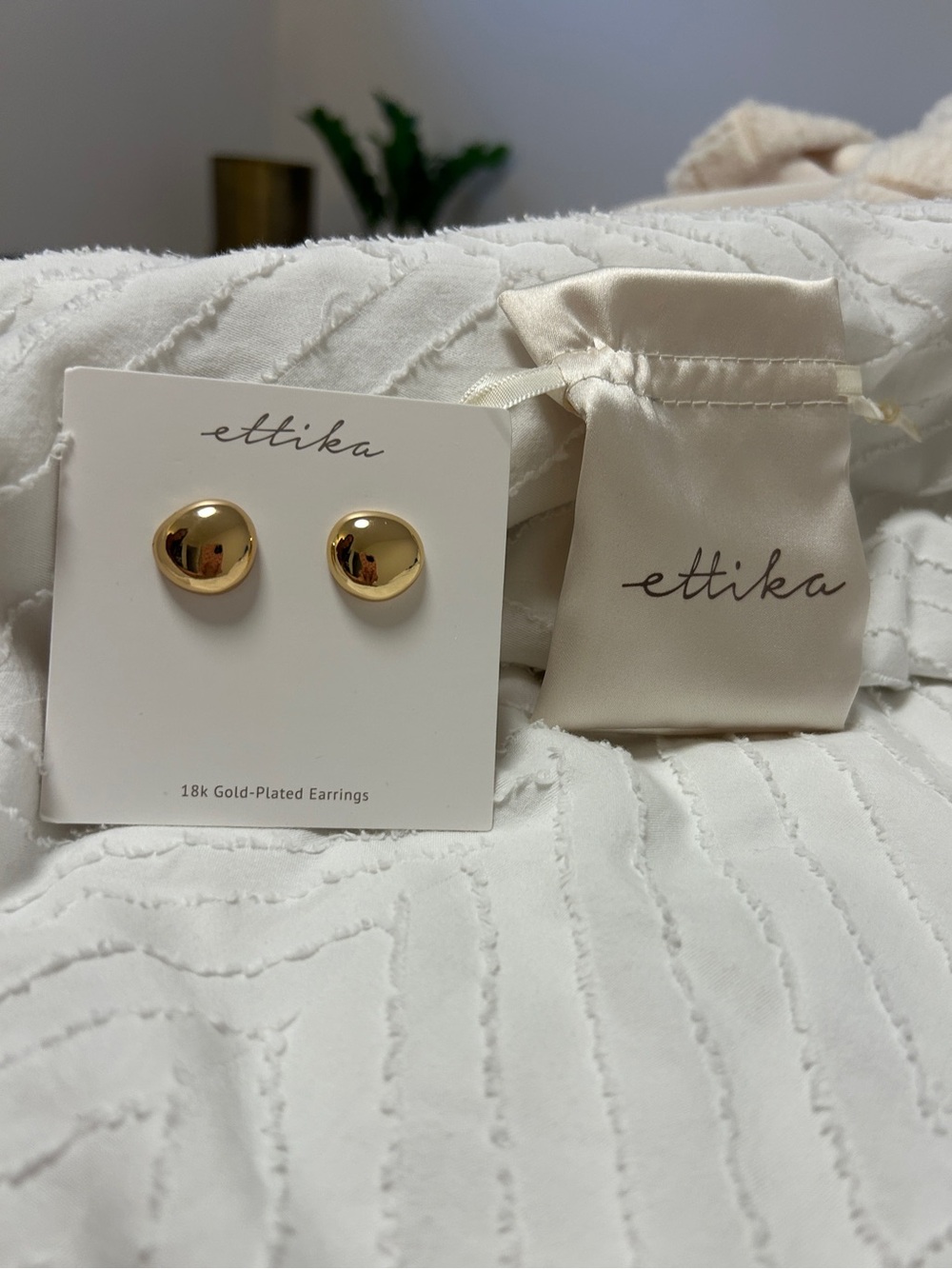 Ettika Polished Pebble Stud Earrings - Gold New